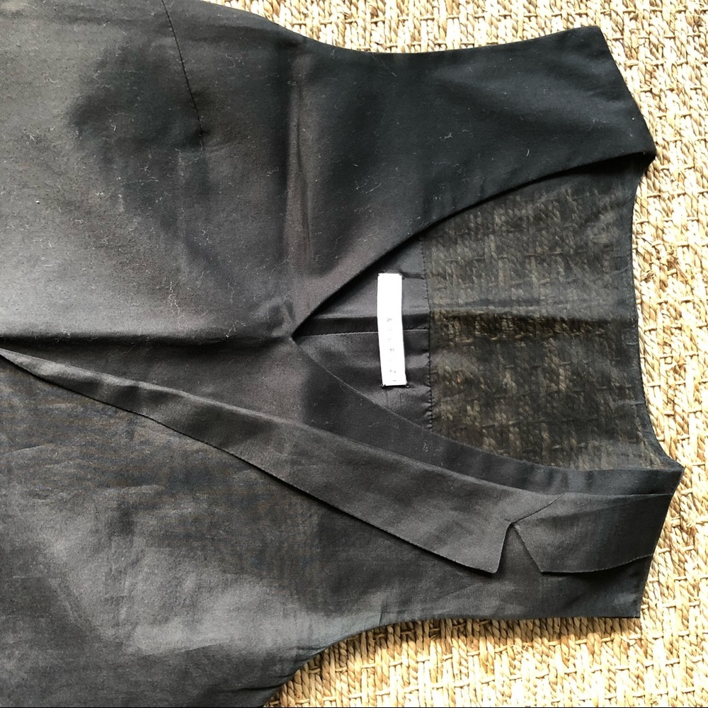 Black shift dress - v neck - Picture 5 of 8